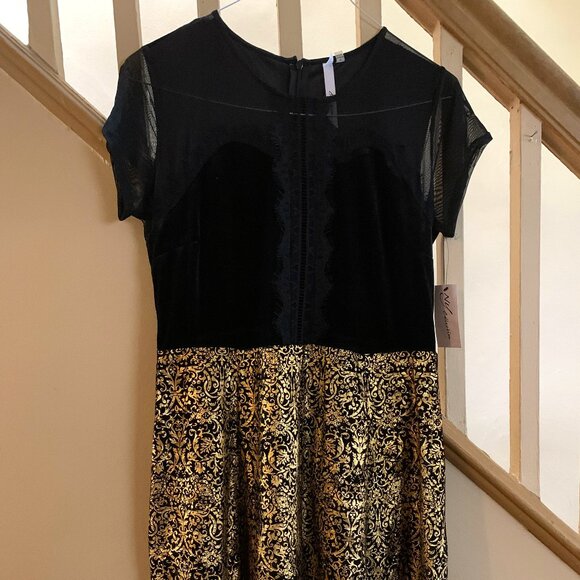 NY Collection Velvet/Sheer Dress - Picture 1 of 4